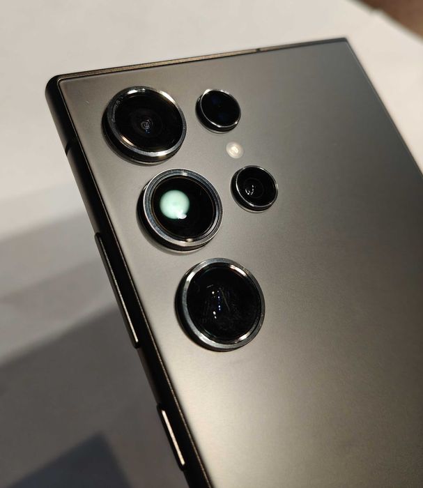 Smartfon Samsung Galaxy S24 Ultra/ Świetny stan/ Czytaj opis !!!