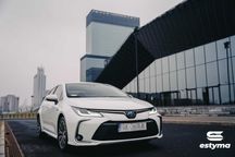 Wynajem samochodu, wypożyczalnia samochodów Estyma - Toyota Corolla