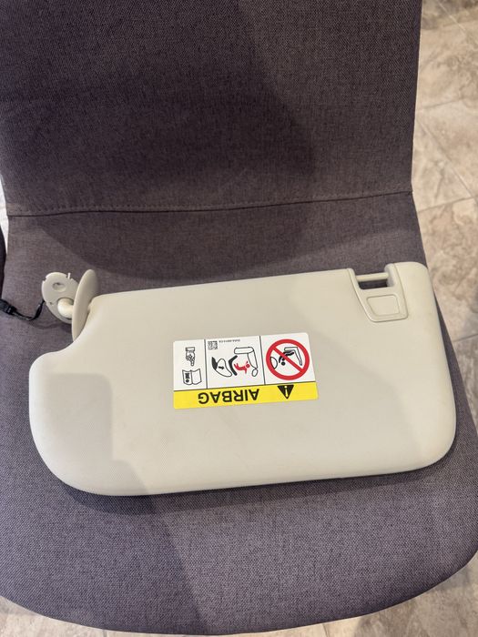 Ford Kuga MK2 CJ54 S046B96 AAW osłona przeciwsłoneczna komplet