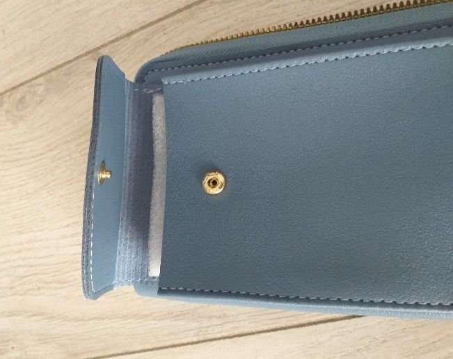 Mała niebieska torebka na telefon + portfel