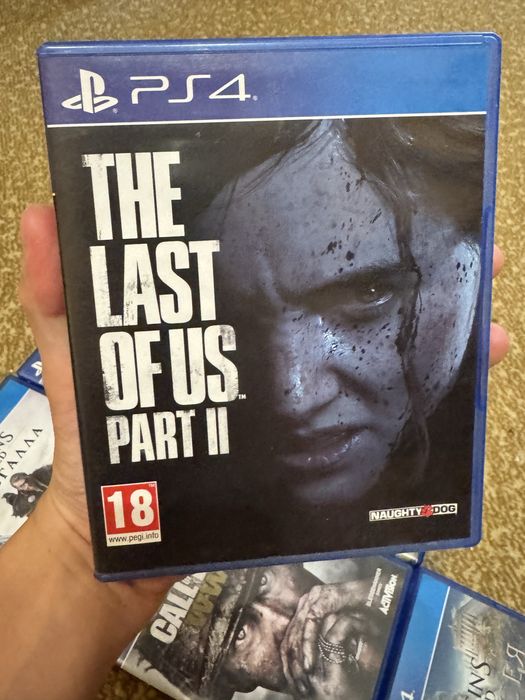 Диски PS 4 - GTA 5, The Last Of Us 2, Assasin Creed Vallhala