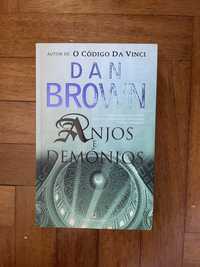 Livro: Anjos e Demónios de Dan Brown