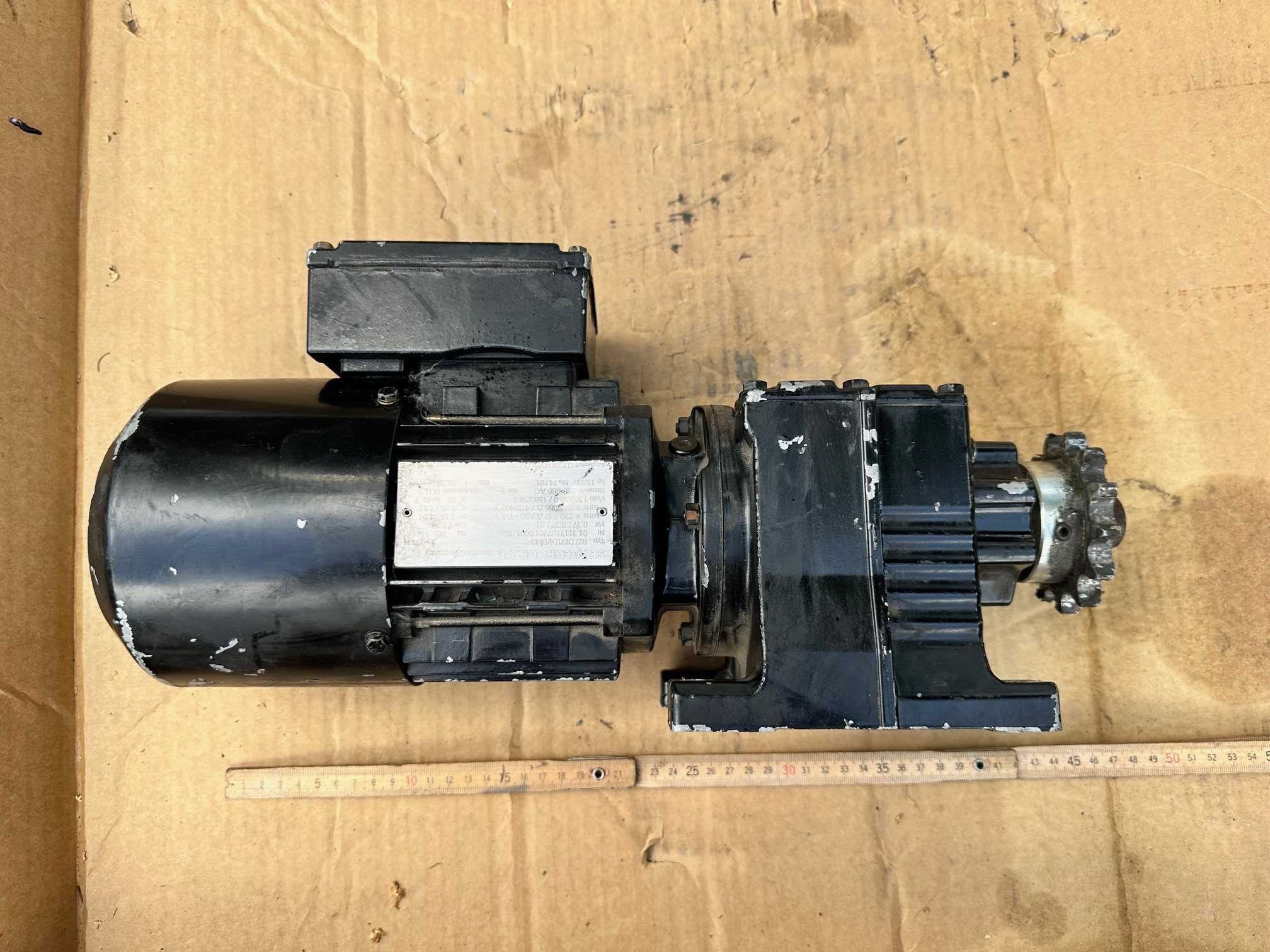 Motoreduktor z hamulcem, silnik sew 0,37 kw 48 obrotów fv