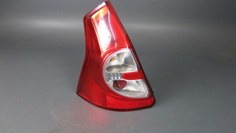 Dacia Sandero lampa tylna tył lewa EU
