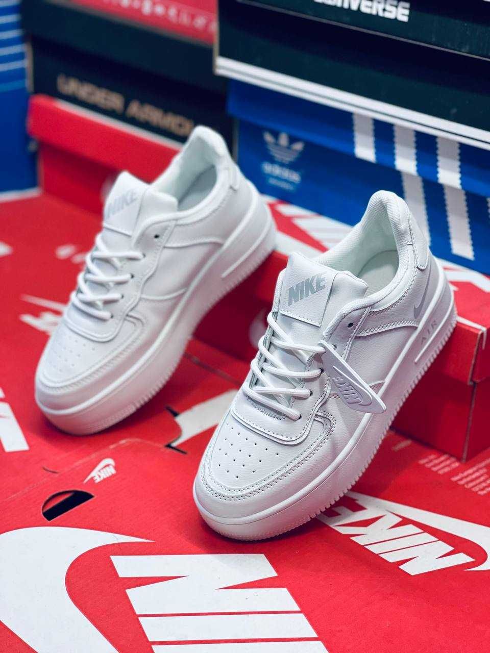 Кроссовки Nike Air Force 1 женские Натуральная Кожа Красовки Найк Форс