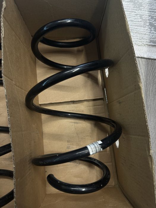 Пружини BMW F30/32/33/36 OEM (EDC)