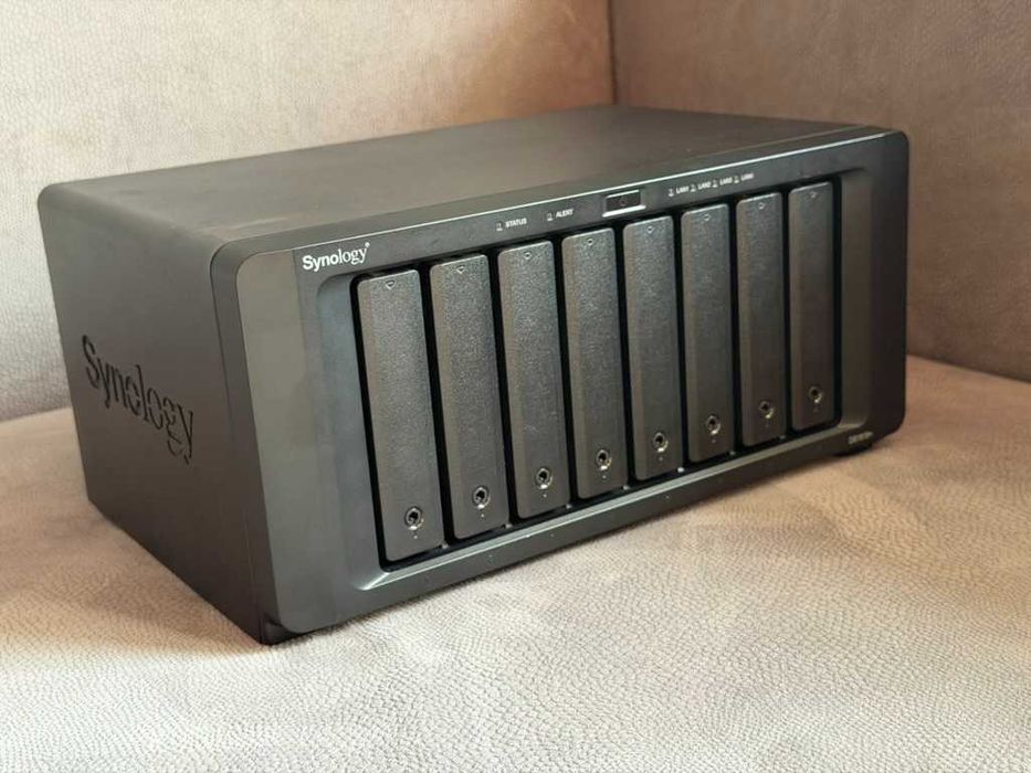 serwer NAS SYNOLOGY DS1819+ 32gb RAM 8 bay [backup, docker, plex]