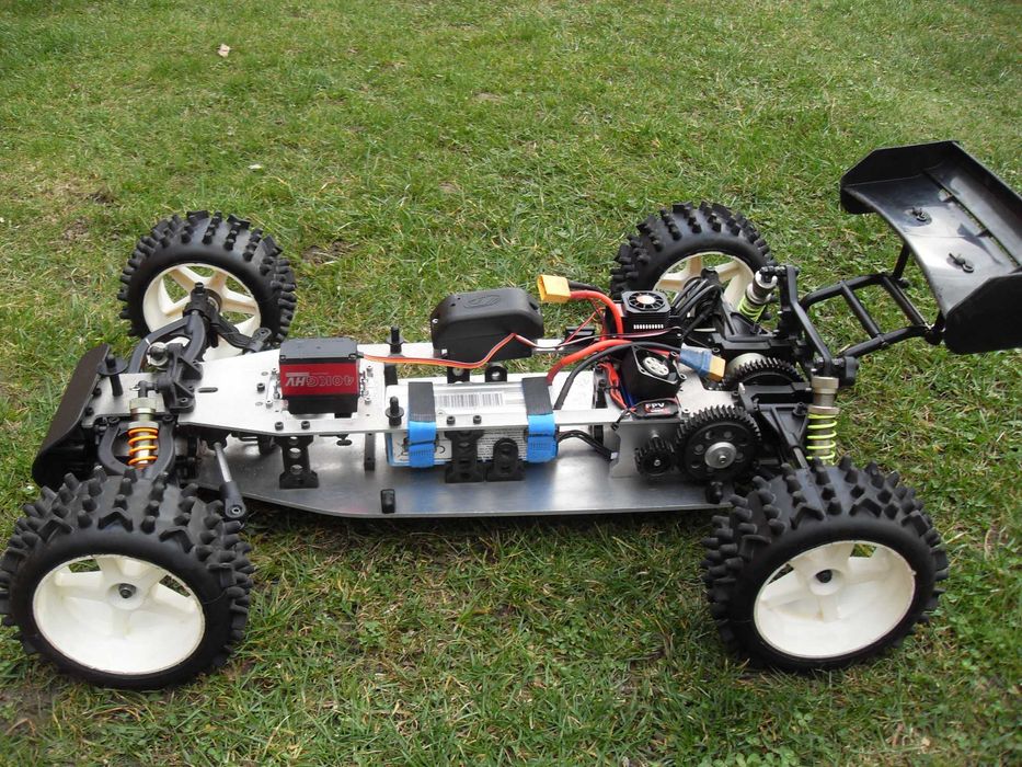 Carson Schattenjager Buggy FLUX CE6 1:6  2WD Elektryczny Model RC
