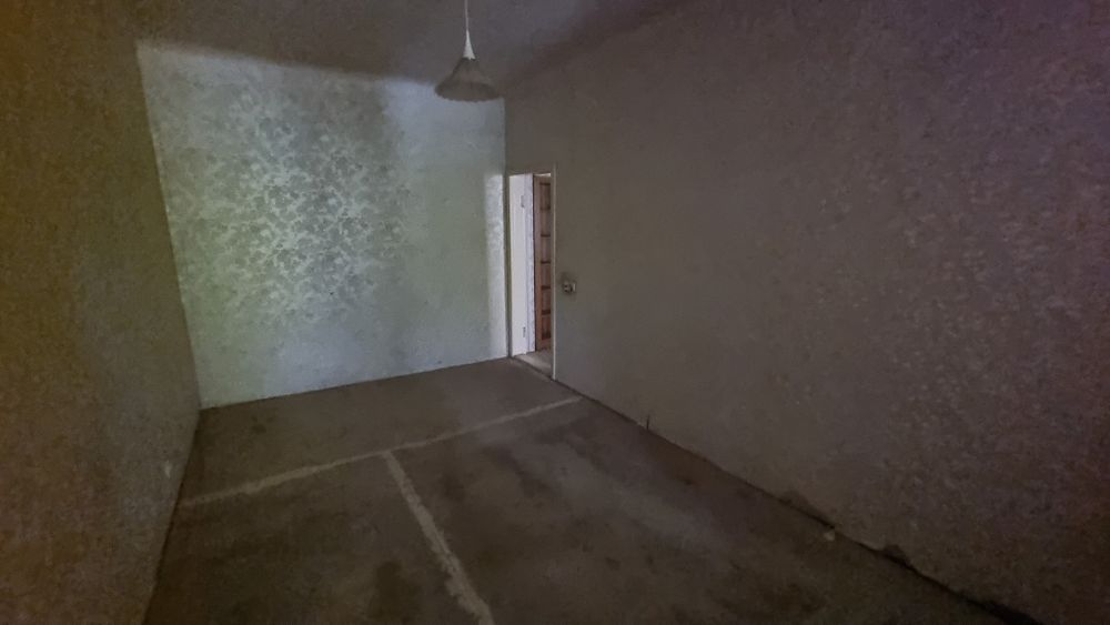 Продам  3 кімнатну квартиру центр окремий вхід 90 м.кв.