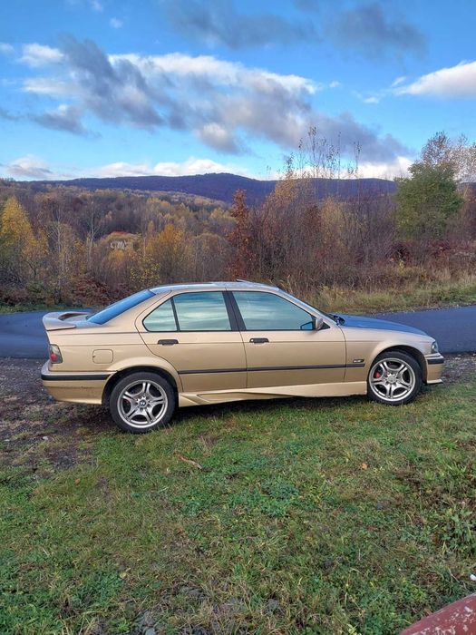 Продам BMW E36 1.8бензин
