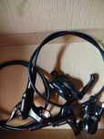 Передні гідравлічні гальма Shimano mt200