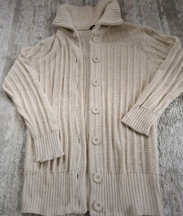 Cieply zapinany sweter L