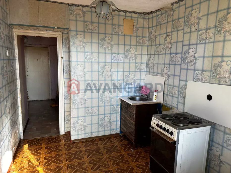 Срочно 1-кімнатна Червоний камінь