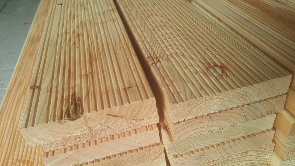 Deska tarasowa 28x145 mm   modrzew nie syberyjski ryflowana