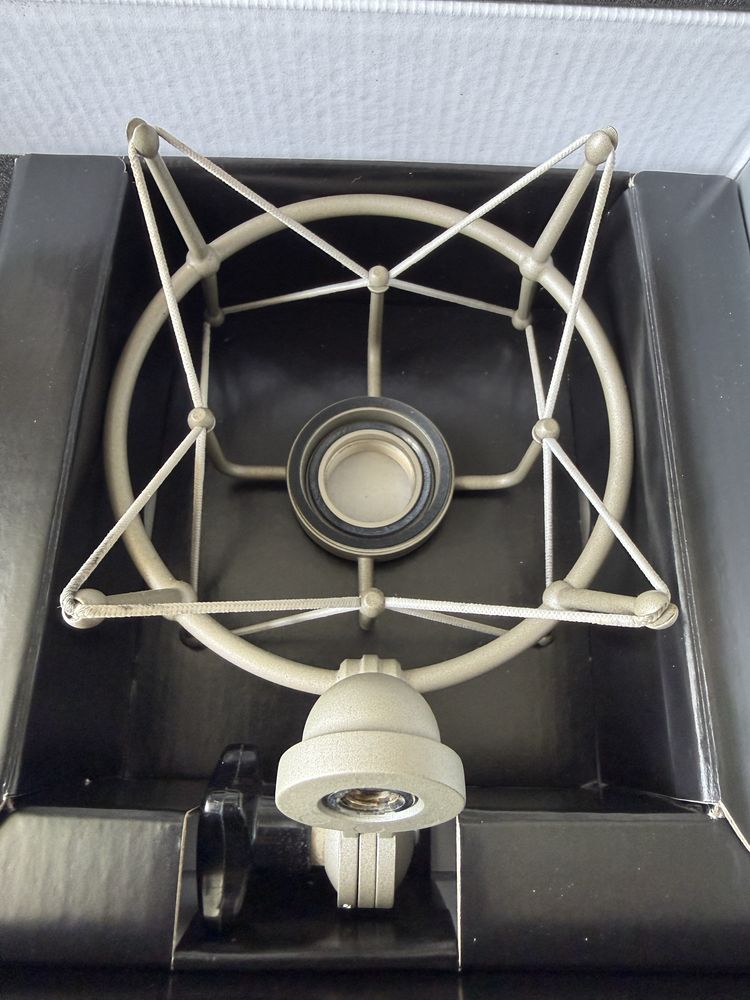Microphone Neumann Tlm103