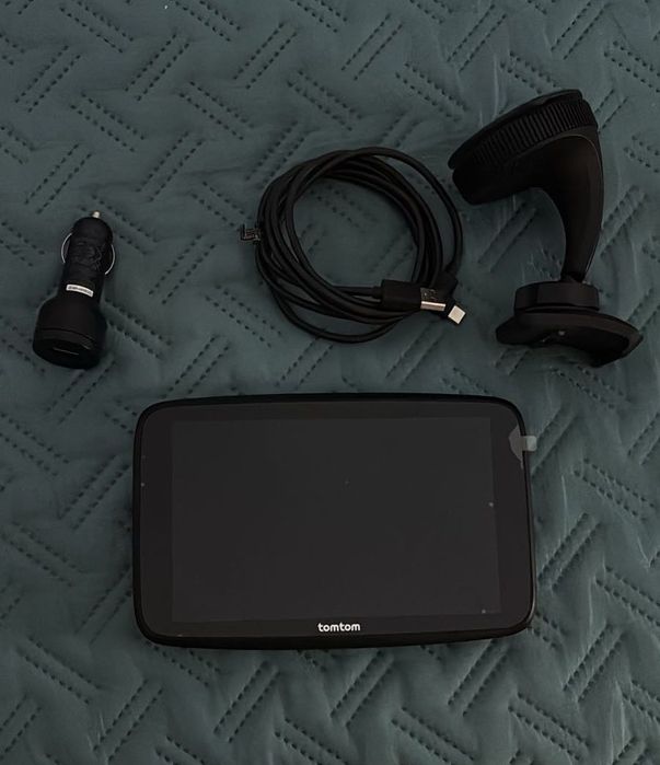 GPS tom tom go express 7 plus