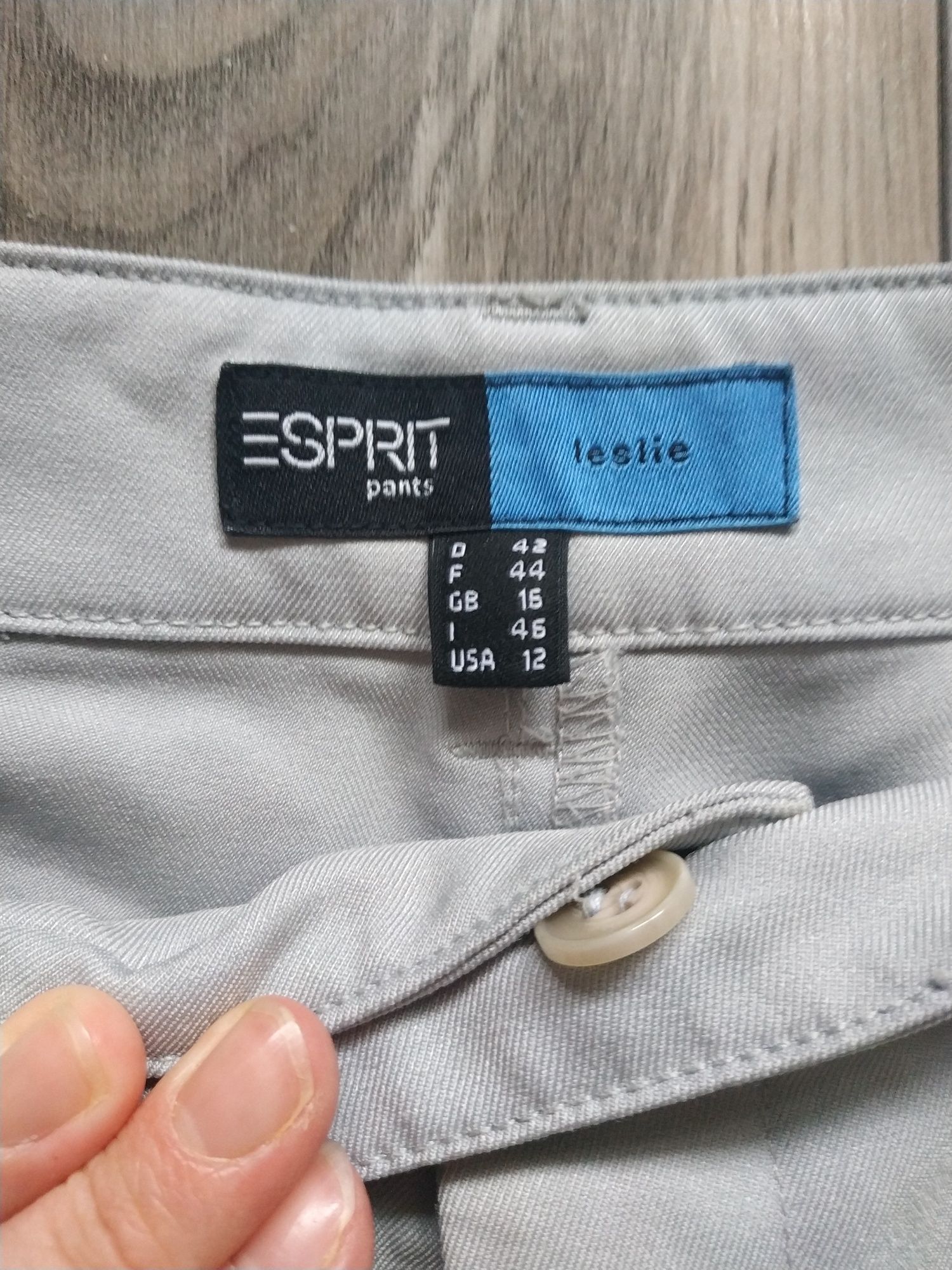 Eleganckie spodnie Esprit rozmiar 42