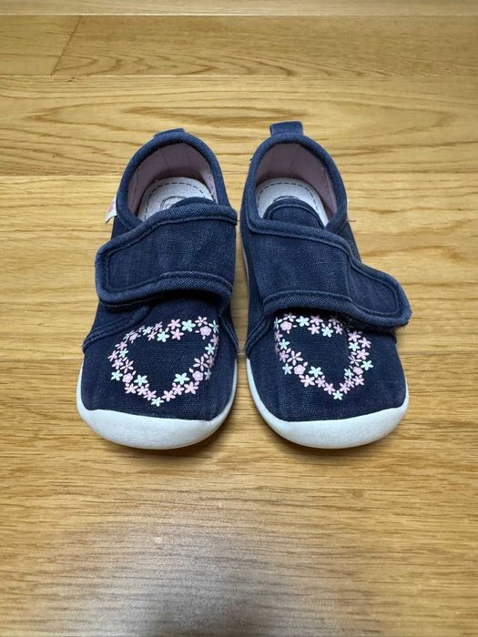 Buciki, kapcie, dziewczęce rozmiar 22