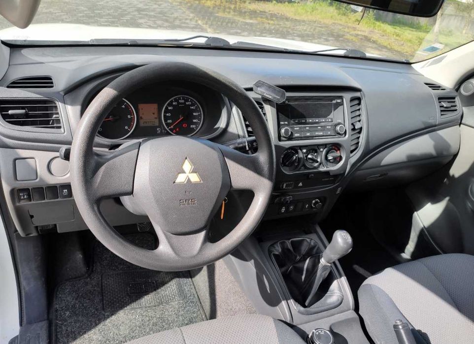 Mitsubishi L200 4X4 CABINE EXTRA