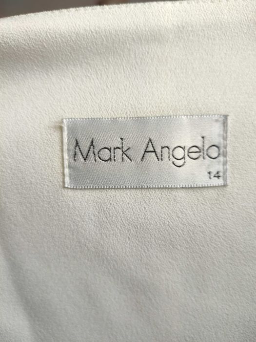 Елегантне кремове пальто-піджак Mark Angelo (розмір 48)