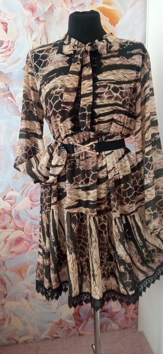 Sukienka wzorzysta L