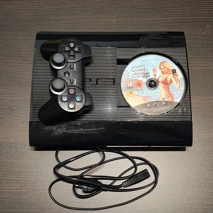PlayStation 3 Super Slim 4204C GTA5, kontroler