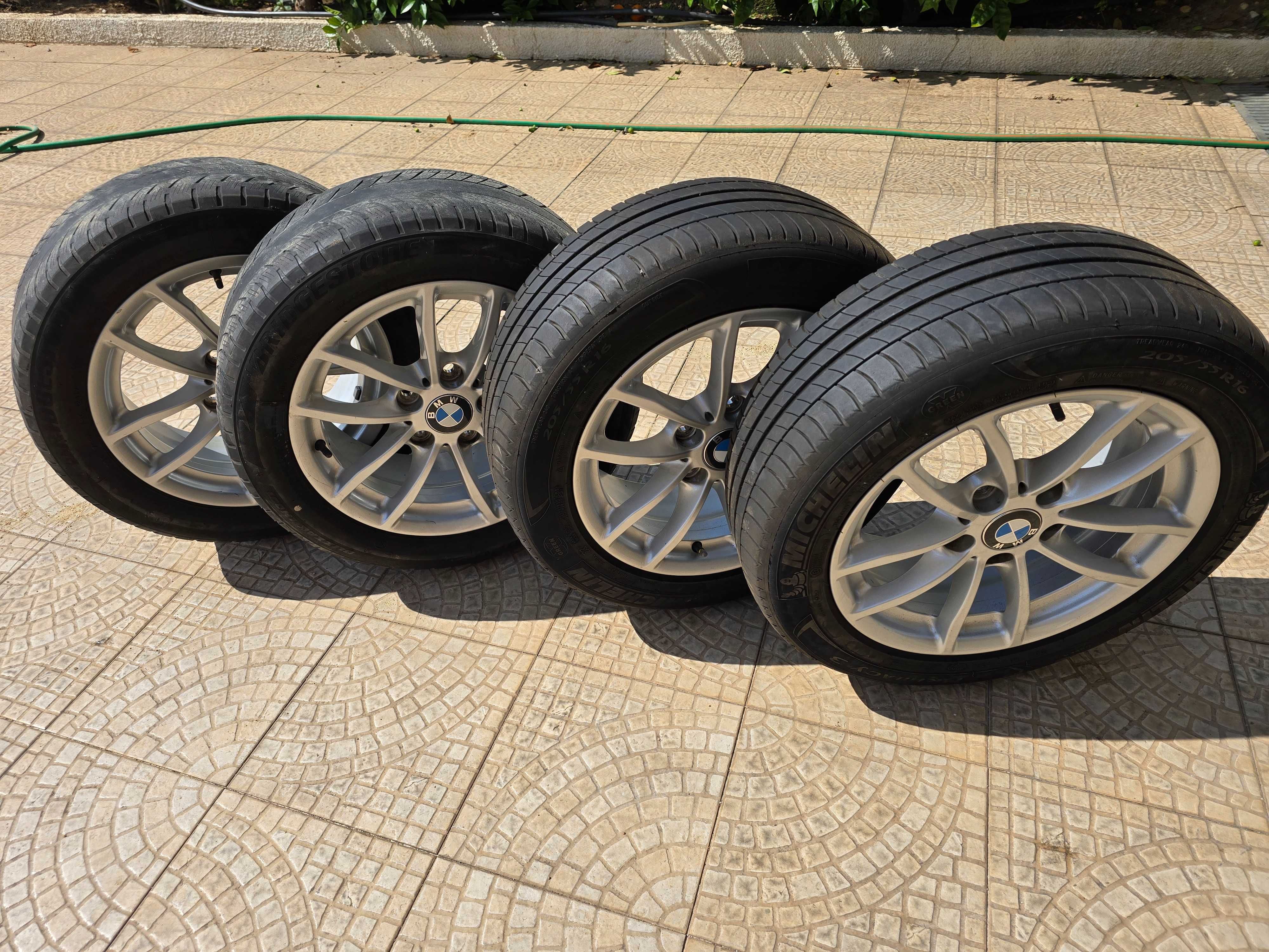 Jantes bmw + pneus extra Vendo ou troco por algo do interesse