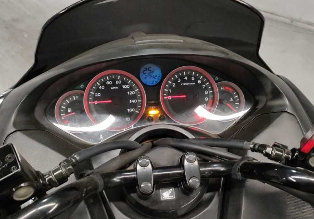 Максі-скутер Honda Forza 250 SI MF12 2013 Пробіг: 27 422 км