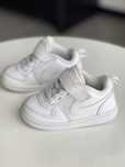 Кросівки nike 21 розмір 11 см стелька