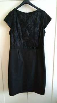 Piekna czarna koronkowa sukienka na święta