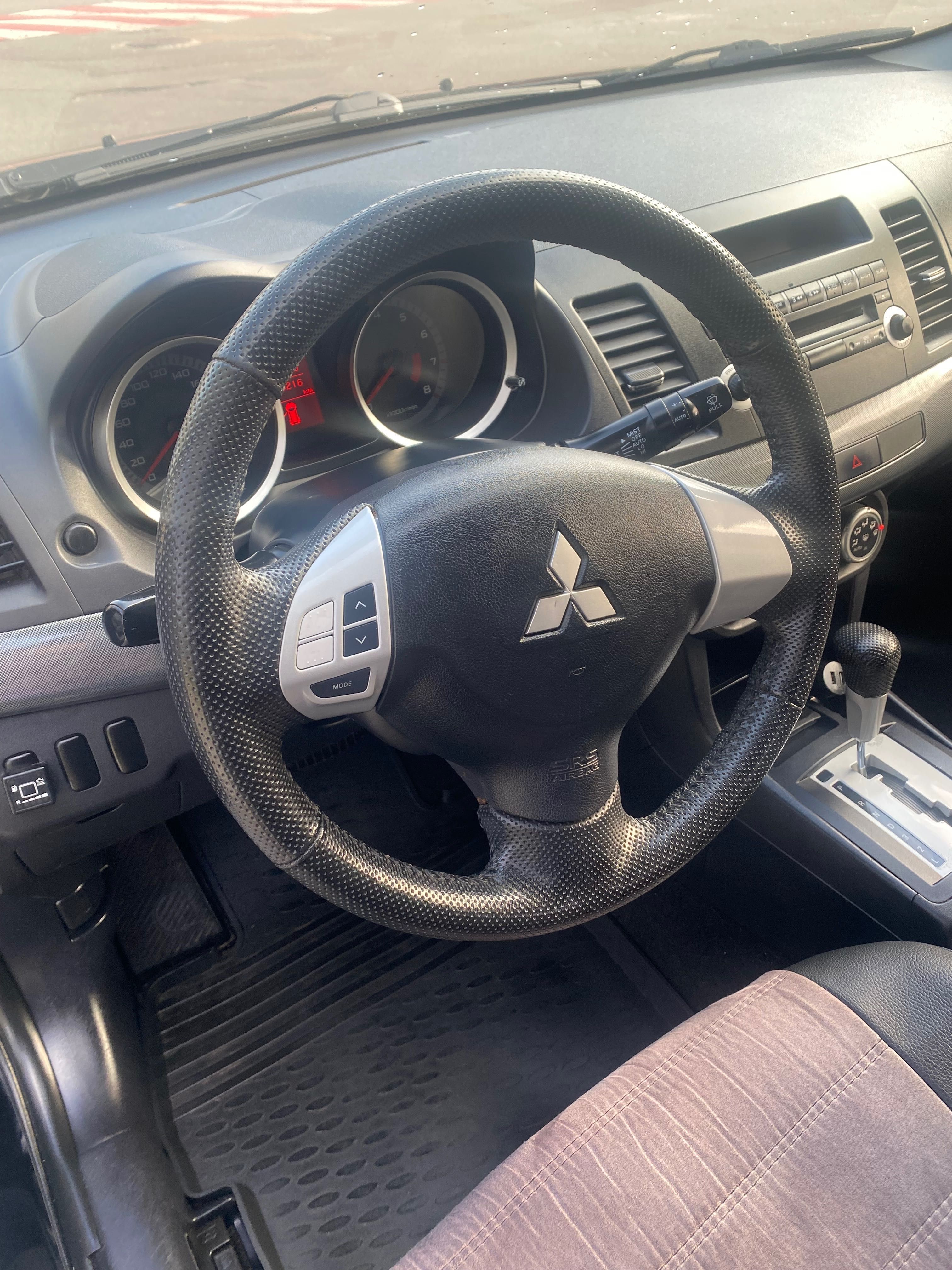 Легковий автомобіль Mitsubishi Lancer X