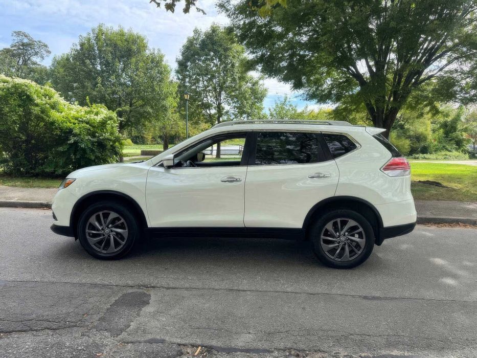 Nissan Rogue SL      2016