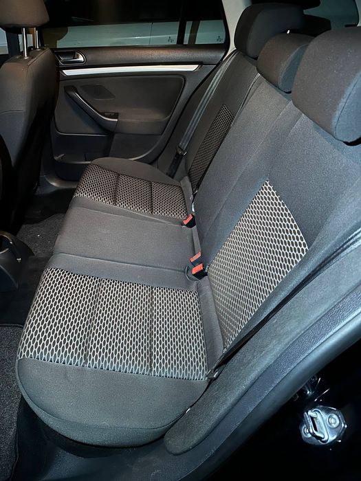 Економне авто golf 6 1.6 TDI 2011р.