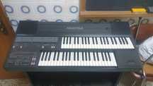 Teclado/Órgão  FARFISA TS 600 - AVARIADO
