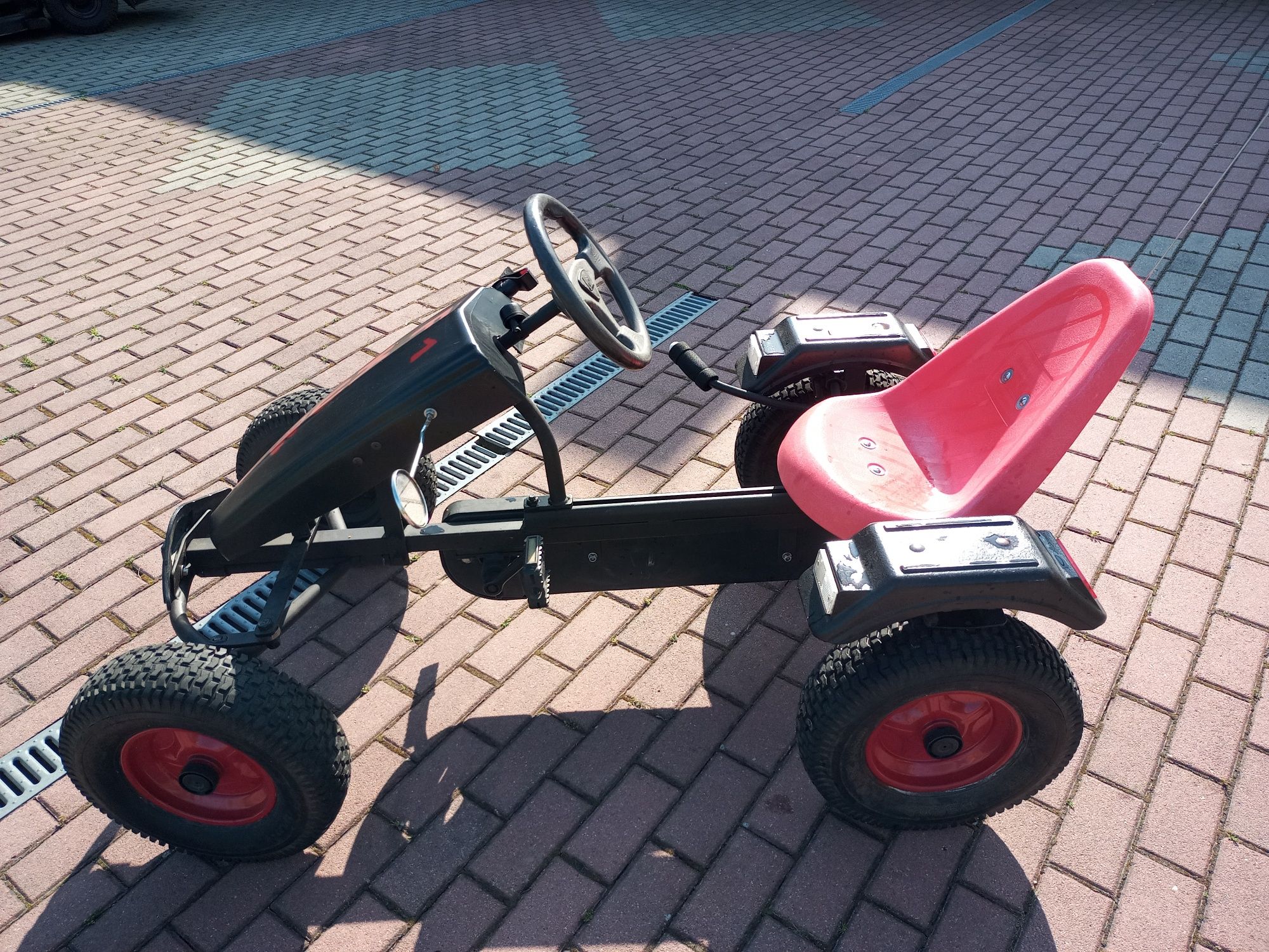 Gokart na pedały dla doroslych