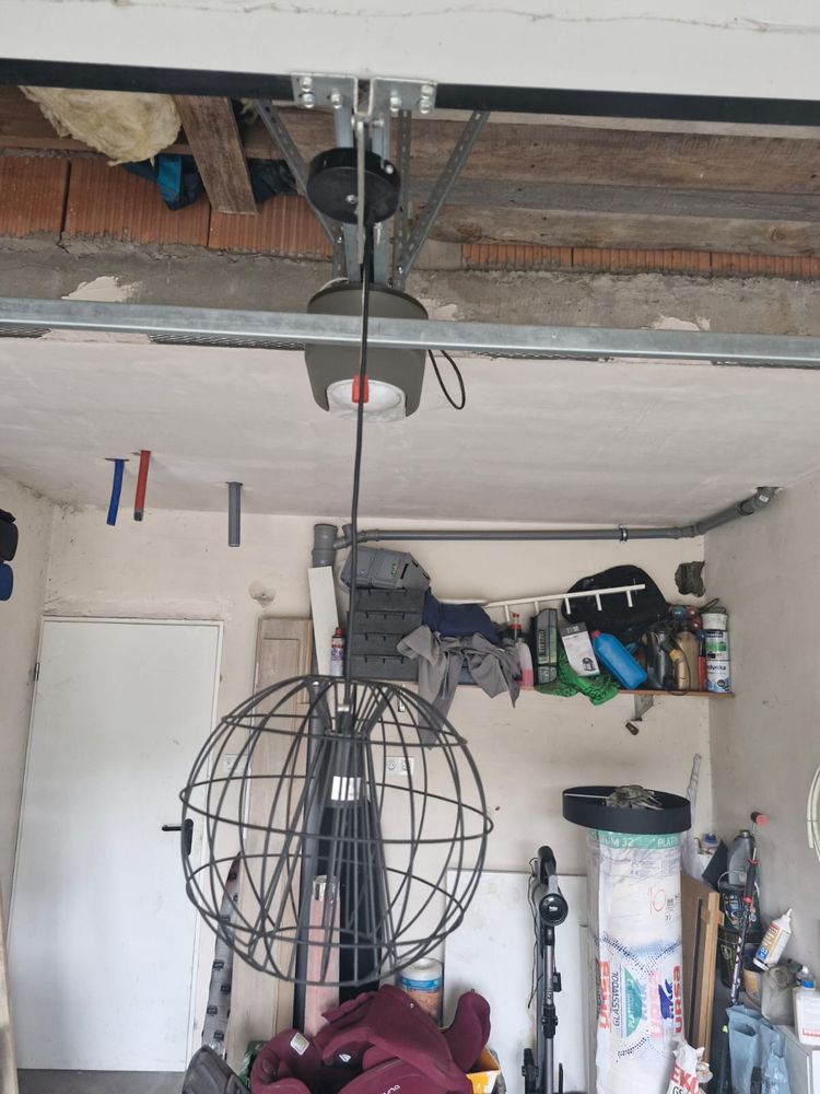 Lampa wisząca stan idealny