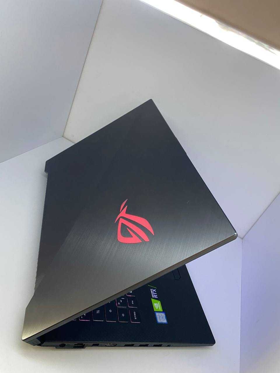 Asus ROG Strix Scar II GL704GW