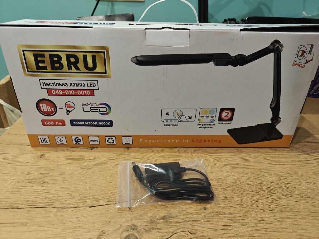 Настольная LED лампа Horoz Electric Ebru 10W чорная + usb кабель