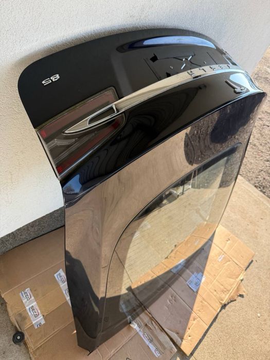 Ляда, кришка багажника Tesla S, тесла с дорест