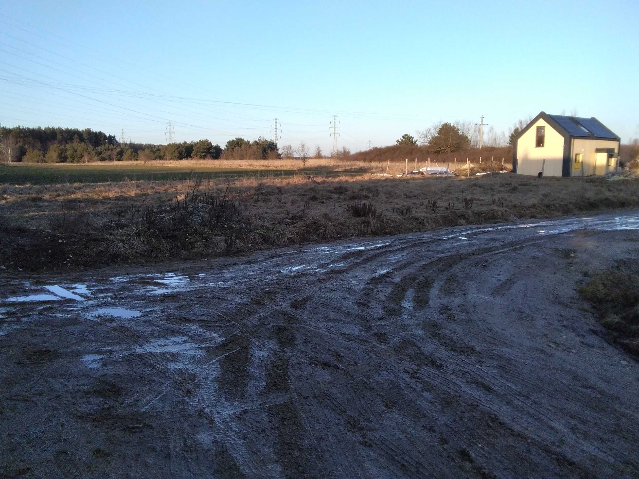 Działka budowlana 5 km od Lubina, 2 km od Osieka i Miroszowic