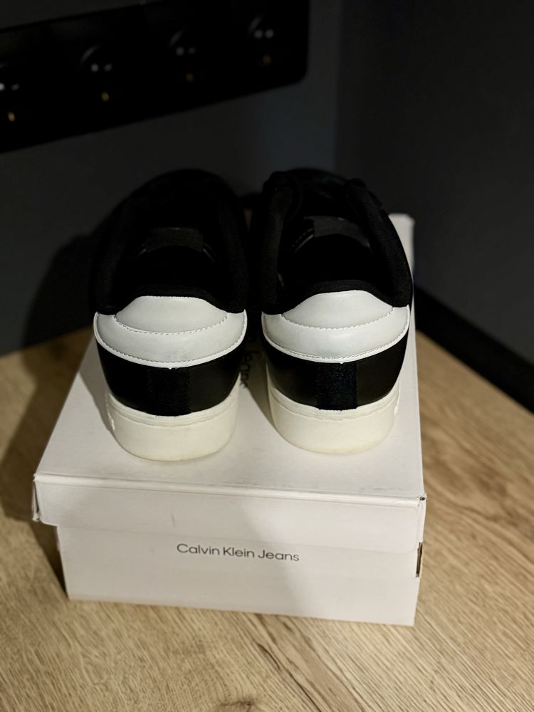 Шкіряні кросівки Calvin Klein Jeans CLASSIC CUPSOLE LOW MG MIX