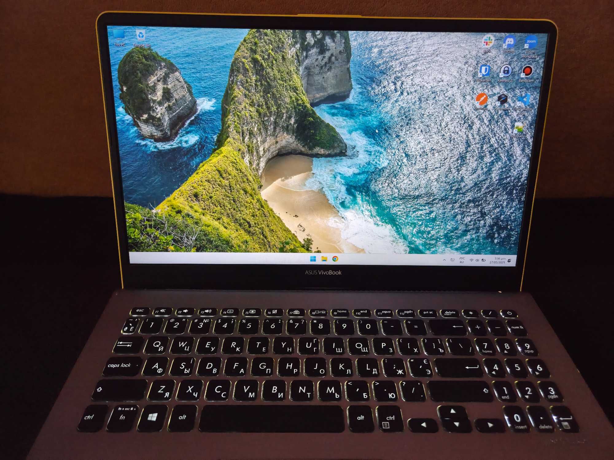 ASUS VivoBook S15 X530UA. 16ГБ ОЗУ. SSD 128ГБ. HDD 1ТБ.