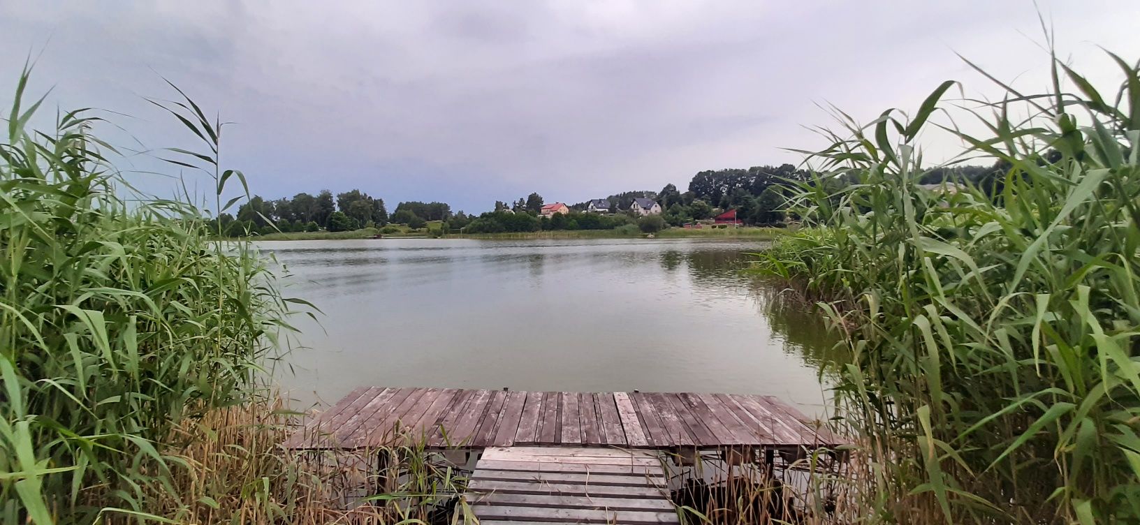 Domek nad jeziorem na Kaszubach