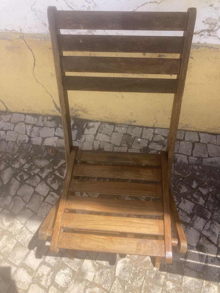 Mesa e Duas Cadeiras de Exterior
