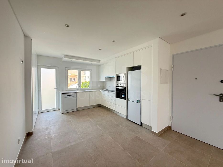 Apartamento T3 com piscina