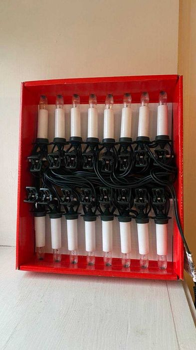 Гирлянда 16 свечей в новом состоянии.