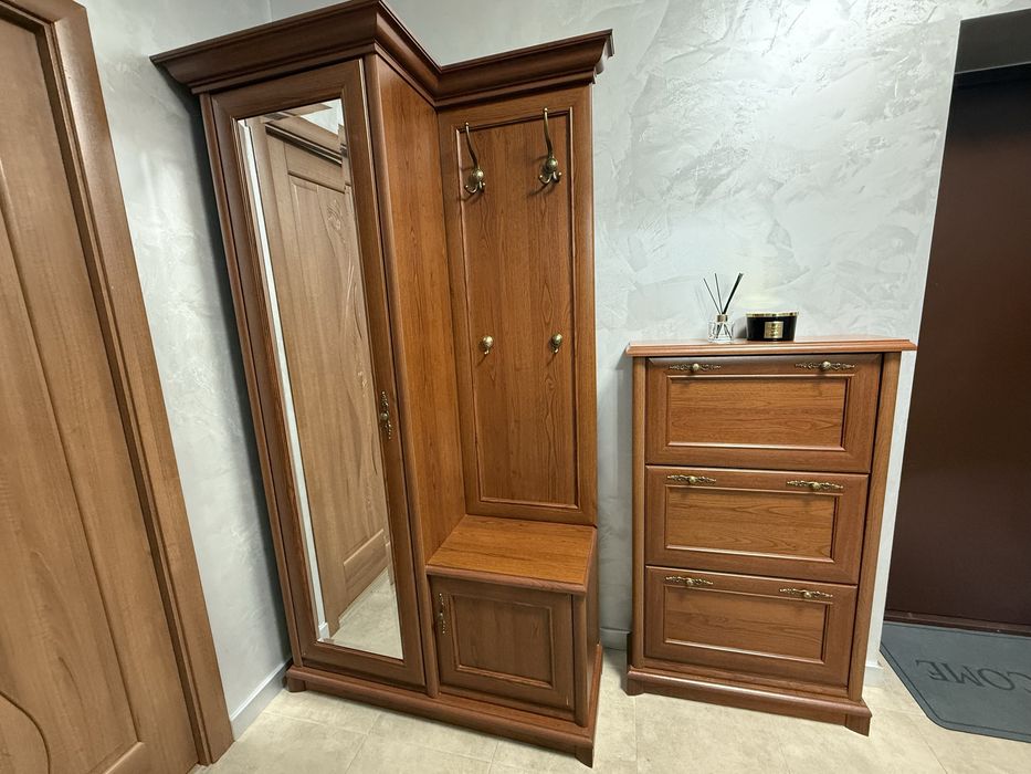 Прихожа, шафа, тумба, передпокій