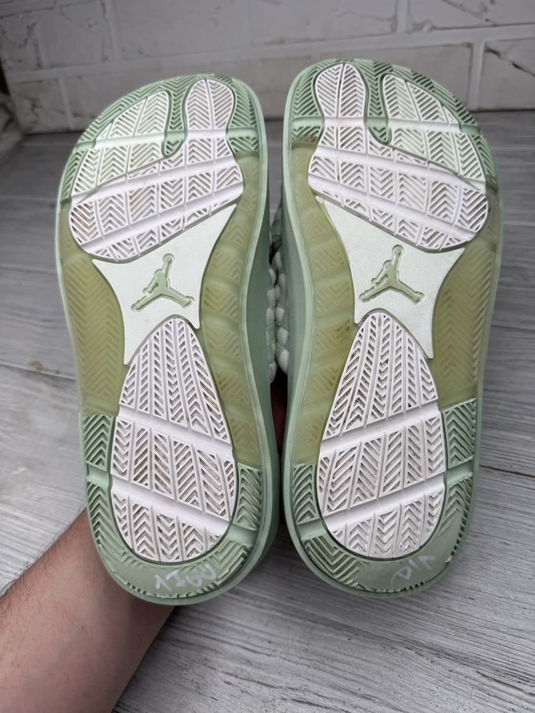 Женские шлепки тапочки  air jordan sophia slides olive