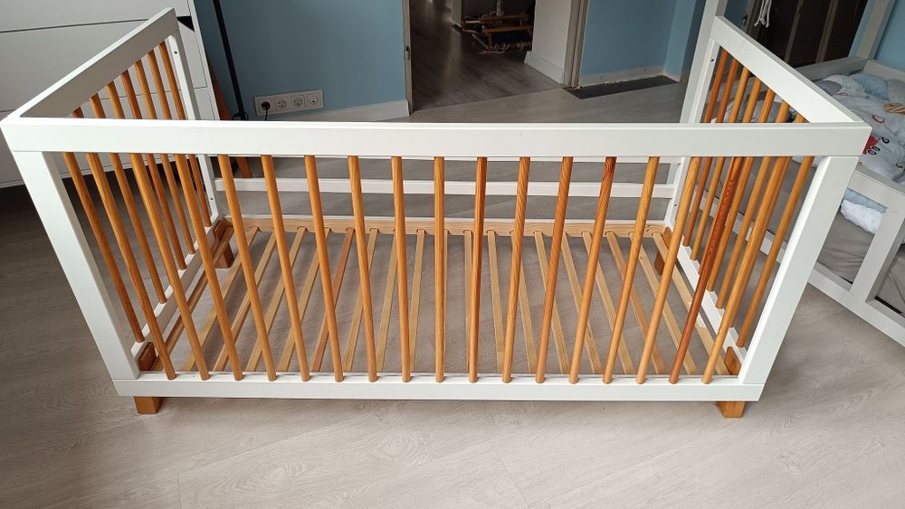 Łóżeczko dla dziecka 140x70 + MATERAC