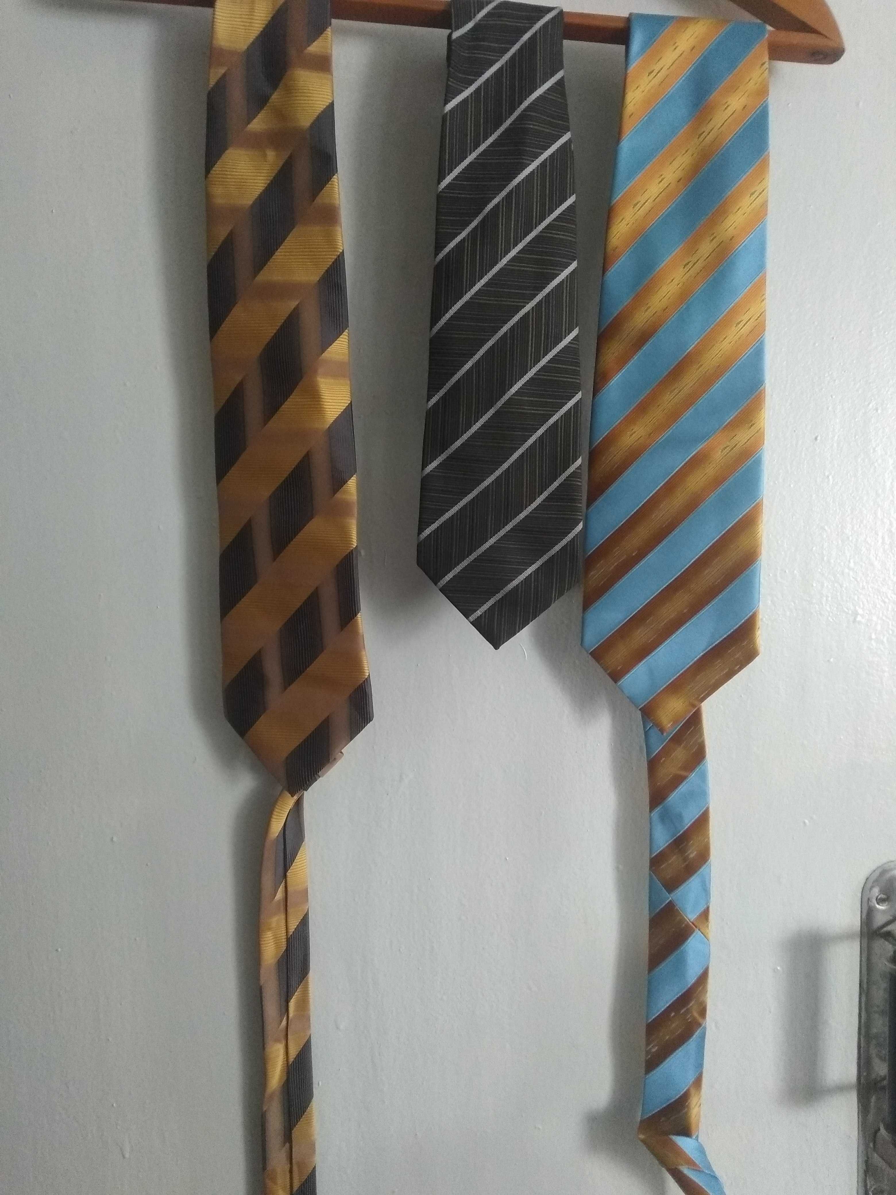 галстуки      импортные    недорого
